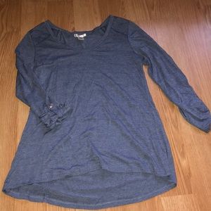 Blue quarter sleeve